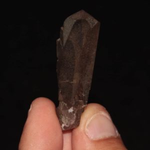 Gwindel, quartz fumé vrillé, Aiguille de Talèfre, Mont-Blanc, Haute-Savoie.