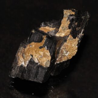 Wolframite et apatite, Panasqueira, Portugal.