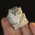 Adulaire et chlorite, Val Medel, Grisons, Suisse.
