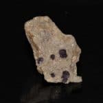 Fluorite sur quartz, carrière de Nouaillas, Ambazac, Haute-Vienne.
