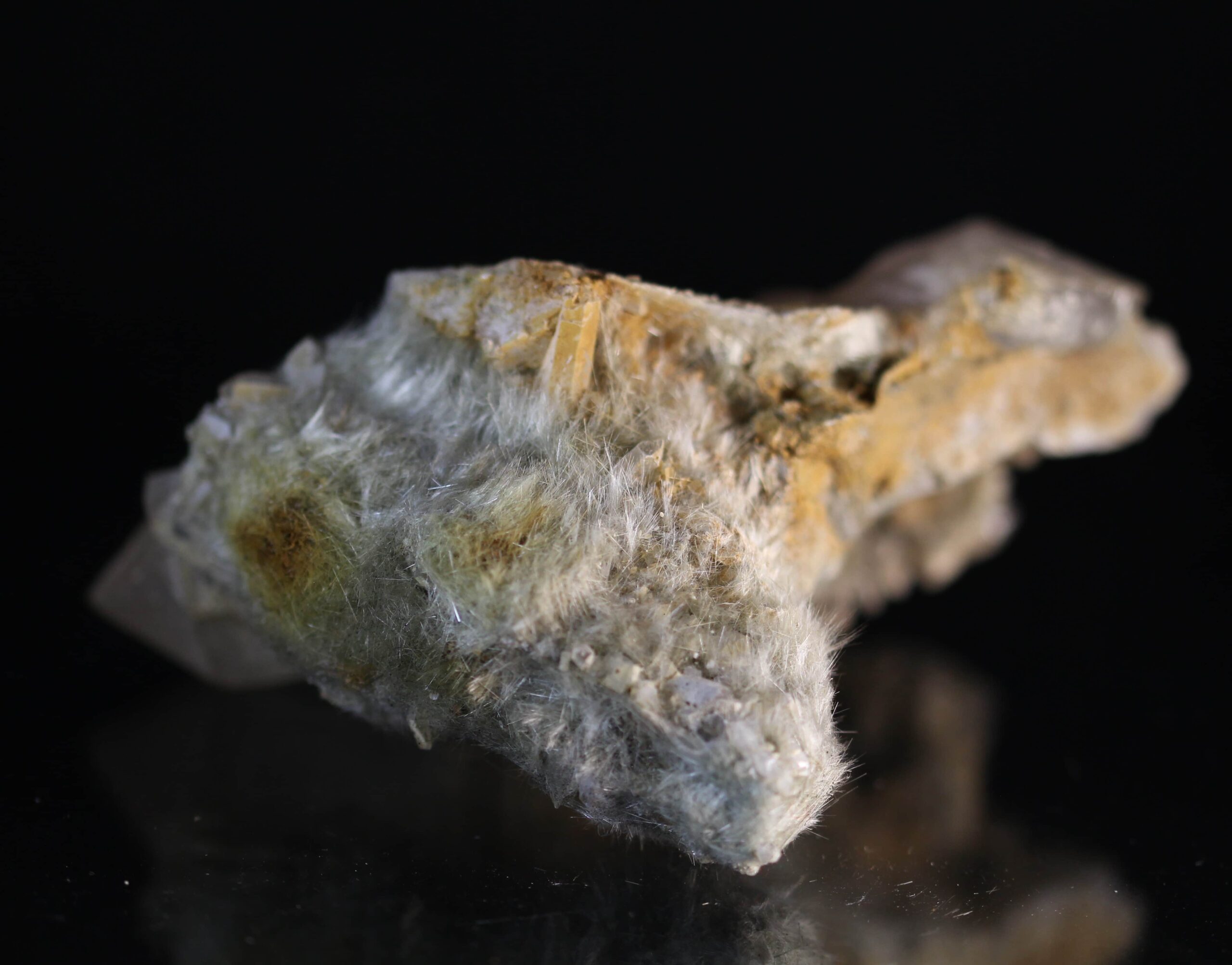 Quartz et amiante, Saint Gothard, Suisse.