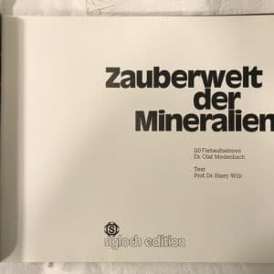 Beau livre sur les minéraux avec de nombreuses photos, en allemand, Zauber welt der Mineralien (Medenbach / Wilk).