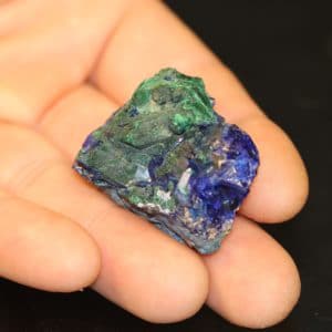 Pseudomorphose d'azurite en malachite, mine de Chessy, Rhône.