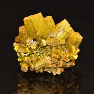 Pyromorphite, Les Farges, mine près d'Ussel, Corrèze.