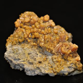 Pyromorphite orangée, Les Farges, près d'Ussel, Corrèze.