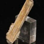Stibiconite après stibine avec valentinite, Zacatecas, Mexique.