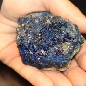 Azurite ou chessylite de la mine de Chessy, Rhône-Alpes.