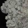 Duftite sur calcite, Tsumeb, Namibie.