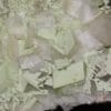 Duftite sur calcite, Tsumeb, Namibie.
