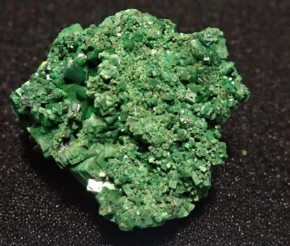 Torbernite de Margabal à Entraygues-sur-Truyère dans l'Aveyron.