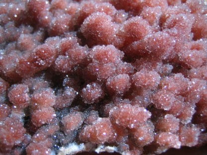 Quartz rouge et torbernite, Entraygues sur Truyère, Aveyron.