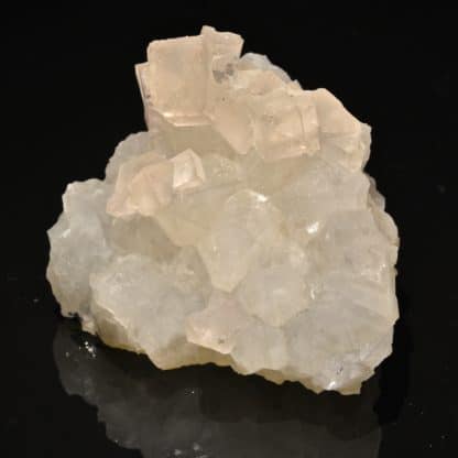 Fluorine et quartz, mine de Marsanges, près de Langeac, Haute-Loire.