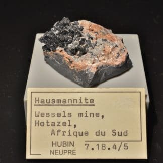 Hausmannite, Wessels mine, Hotazel, Afrique du Sud.