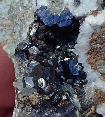 Sphalérite (blende) de la mine des Porres dans le Var.