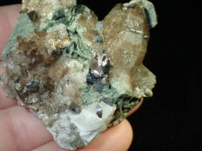 Anatase, rutile et quartz, Entre Deux Roches, La Lauzière en Savoie.