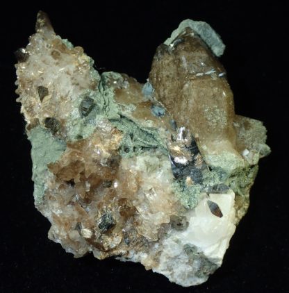 Anatase, rutile et quartz, Entre Deux Roches, La Lauzière en Savoie.