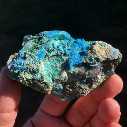 Cyanotrichite et parnauite, mine de cap Garonne, Le Pradet, Var.