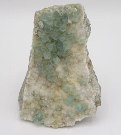 Fluorite verte sur quartz, Fiesch, Goms, Valais, Suisse.