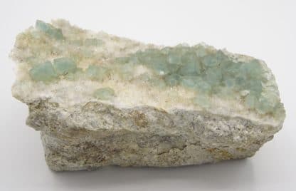 Fluorite verte sur quartz, Fiesch, Goms, Valais, Suisse.