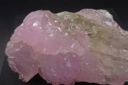 Quartz rose cristallisé, Lavra da Ilha, Taquaral, Minas Gerais, Brésil.