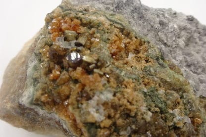 Vésuvianite (idocrase), Vésuve, Italie.