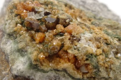 Vésuvianite (idocrase), Vésuve, Italie.