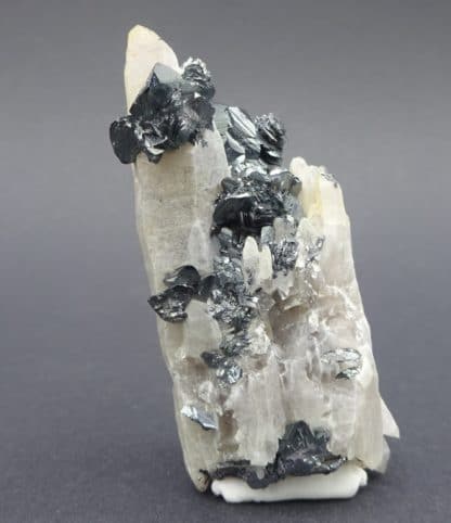 Hématite sur Quartz, Rio Marina, Ile d'Elbe, Italie.