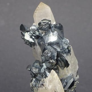 Hématite sur Quartz, Rio Marina, Ile d'Elbe, Italie.