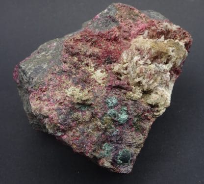 Rosélite et Wendelwilsonite, mine de Bou Azzer, Maroc.