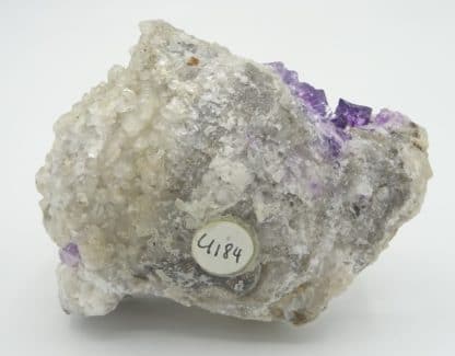 Fluorite violette sur calcite, Lavaux-Sainte-Anne, Namur, Belgique.