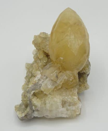 Calcite, Landelies, Montigny-le-Tilleul, Hainaut, Belgique.