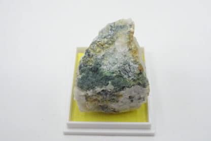 Turquoise sur quartz, Tier des Carrières, Cahay, Vielsalm, Belgique.