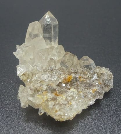 Monazite, Rutile sur Quartz, Vallée de Claus, Grisons, Suisse.