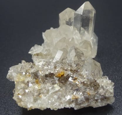 Monazite, Rutile sur Quartz, Vallée de Claus, Grisons, Suisse.