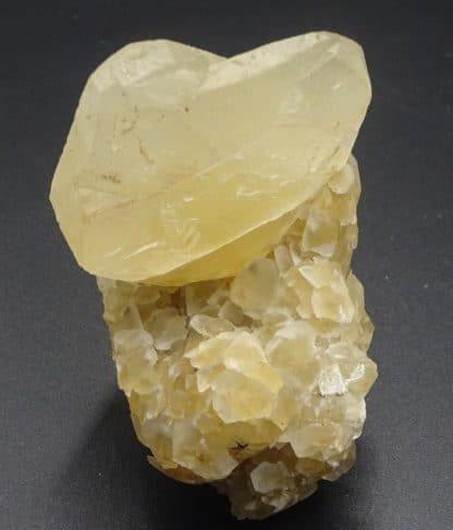 Calcite, Landelies, Montigny-le-Tilleul, Hainaut, Belgique.