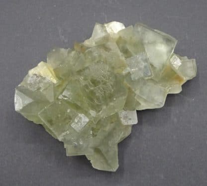 Fluorite cubique verte, mine de L’Avellan, Var, France.