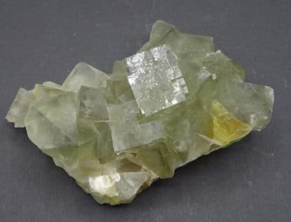 Fluorite cubique verte, mine de L’Avellan, Var, France.