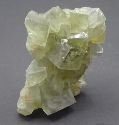 Fluorite cubique verte, mine de L’Avellan, Var, France.