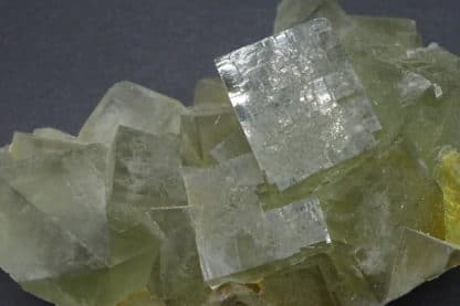 Fluorite cubique verte, mine de L’Avellan, Var, France.