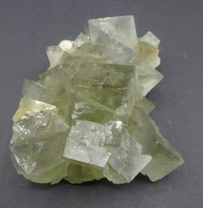 Fluorite cubique verte, mine de L’Avellan, Var, France.