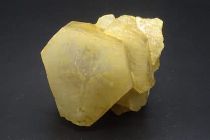 Calcite, carrière de la Sambre, Landelies, Hainaut, Belgique.