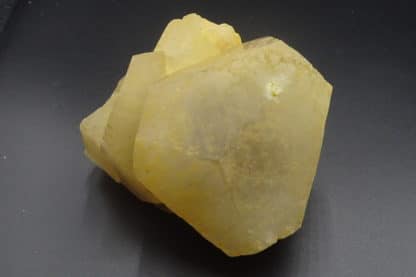 Calcite, carrière de la Sambre, Landelies, Hainaut, Belgique.