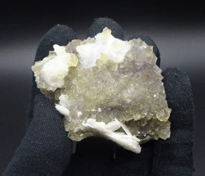 Fluorite verte et Barytine, mine de Fontsante, Var (83).