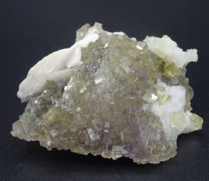 Fluorite verte et Barytine, mine de Fontsante, Var (83).