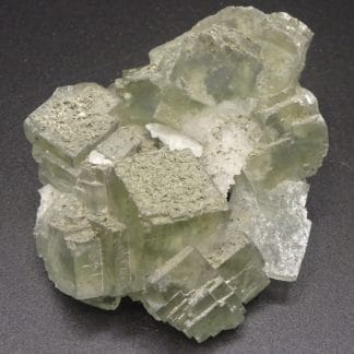 Fluorite verte, pyrite et quartz, filon blanc, Fontsante, Var.