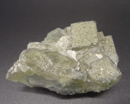 Fluorite verte, pyrite et quartz, filon blanc, Fontsante, Var.
