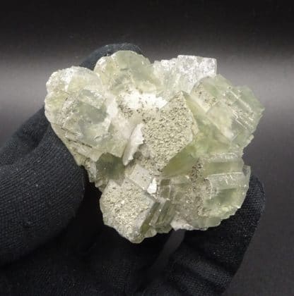 Fluorite verte, pyrite et quartz, filon blanc, Fontsante, Var.