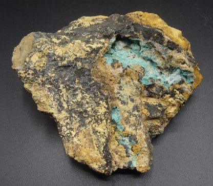 Aurichalcite, Chessy-Les-Mines, Rhône.