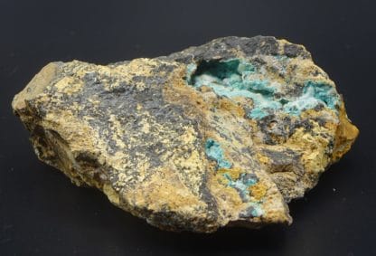 Aurichalcite, Chessy-Les-Mines, Rhône.