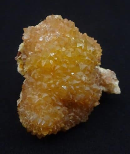 Quartz orangé, L’Argentolle, Saint-Prix, Saône-et-Loire (Morvan).